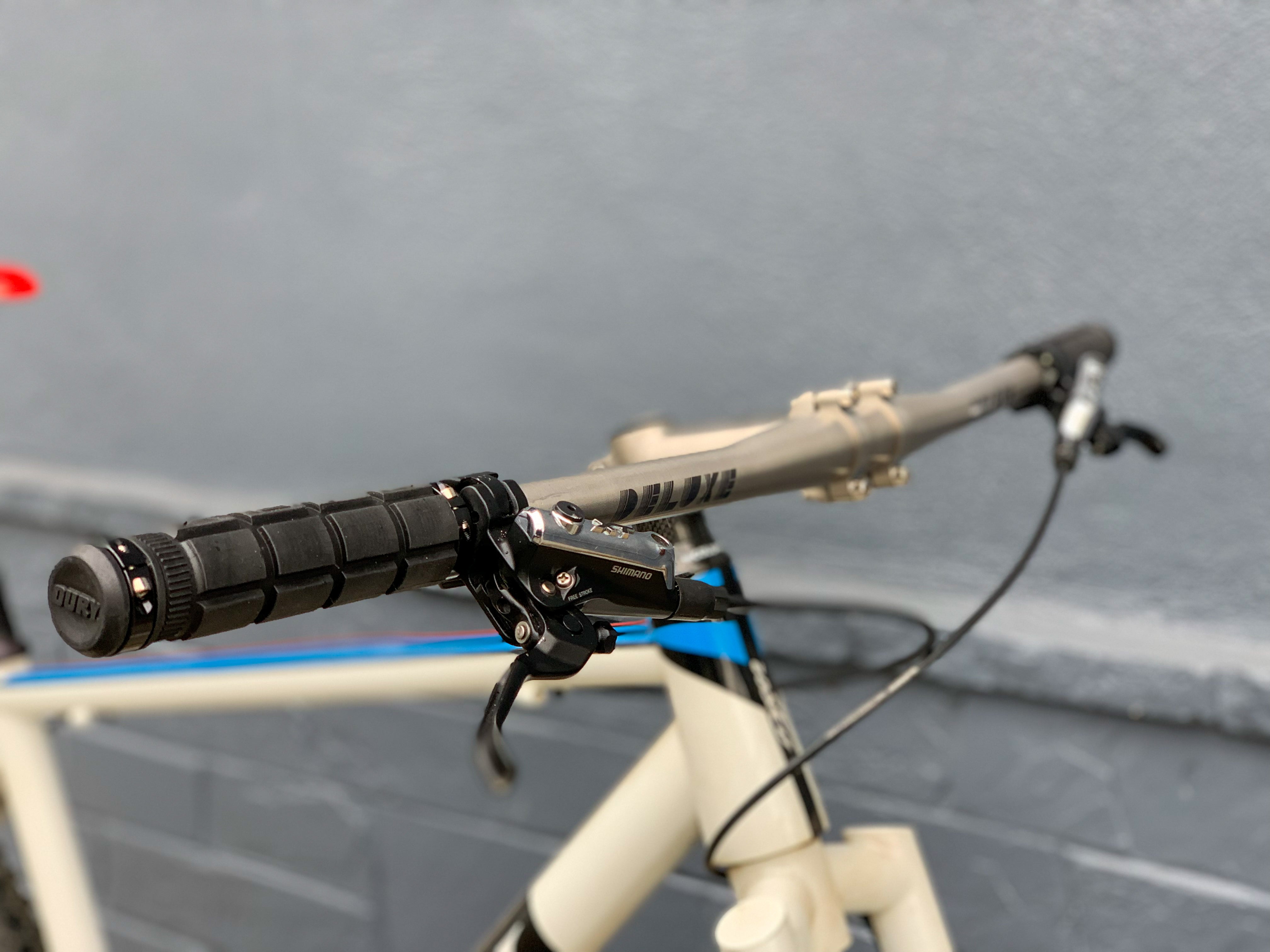 Deluxe titanium handlebar