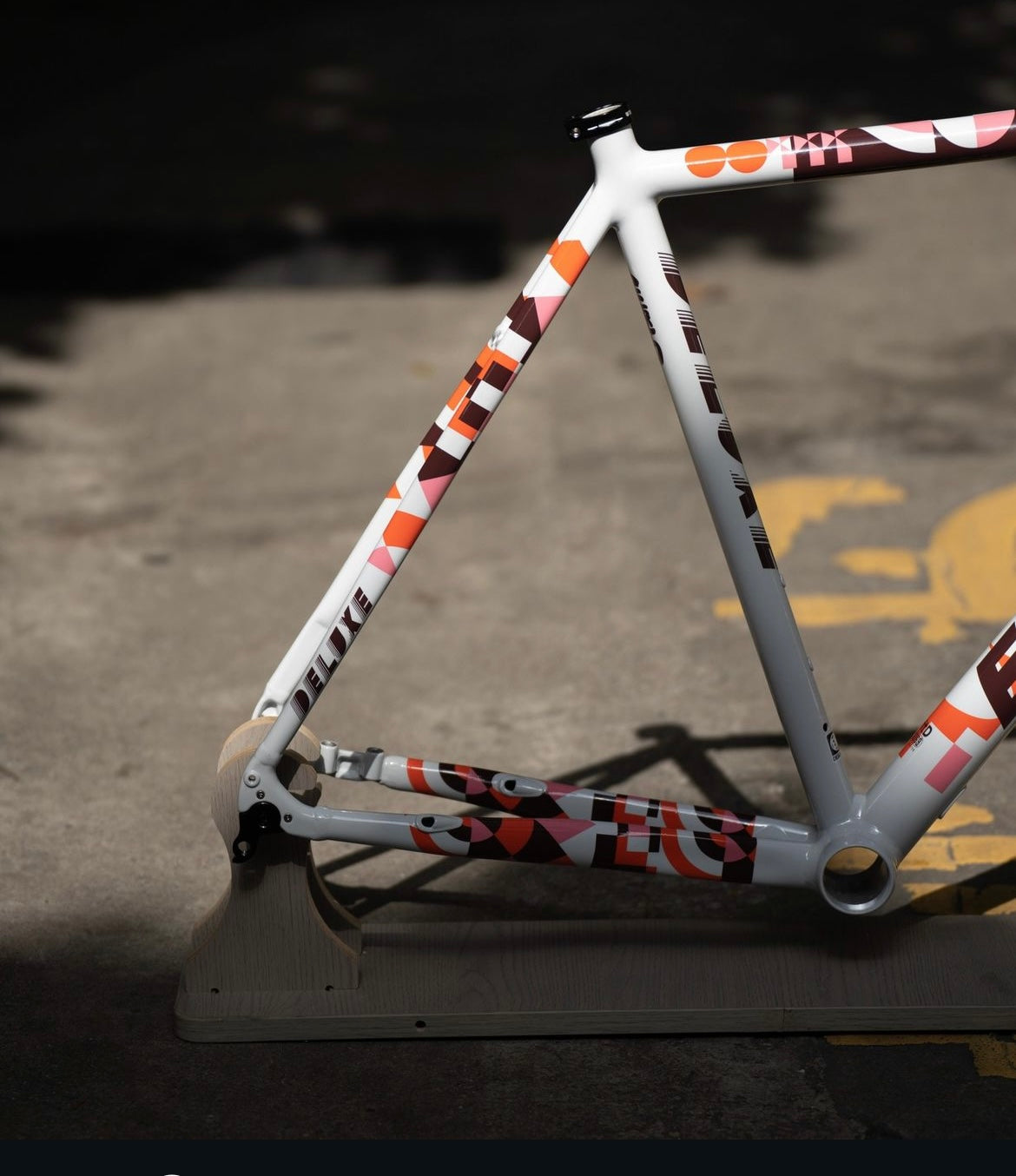 E-11 X DELUXE Road Frame